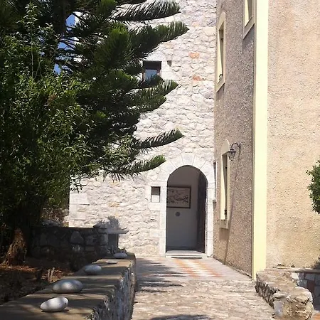 Πανσιόν Pyrgos Alevra Νεόν Οίτιλον