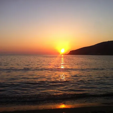 Πανσιόν Pyrgos Alevra