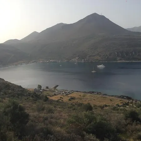 Πανσιόν Pyrgos Alevra